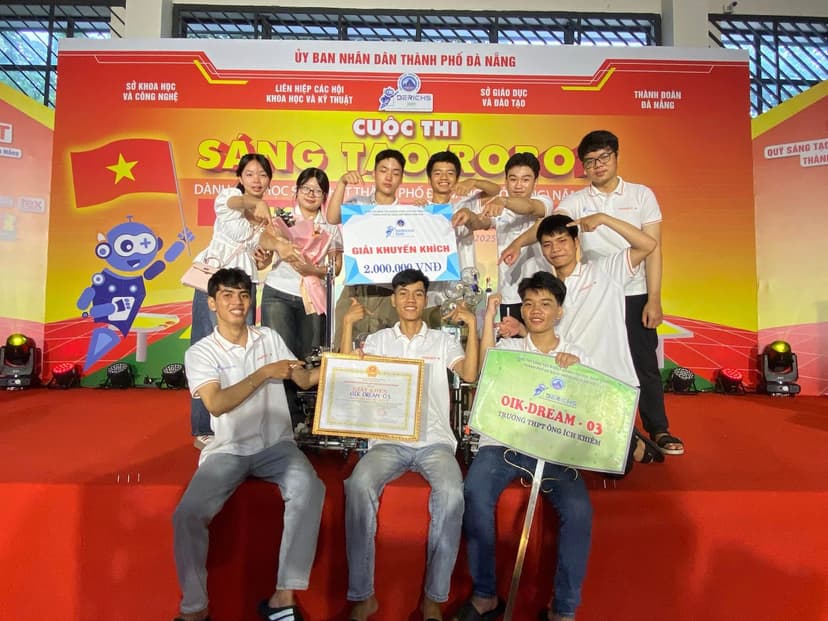 Học sinh trong lớp